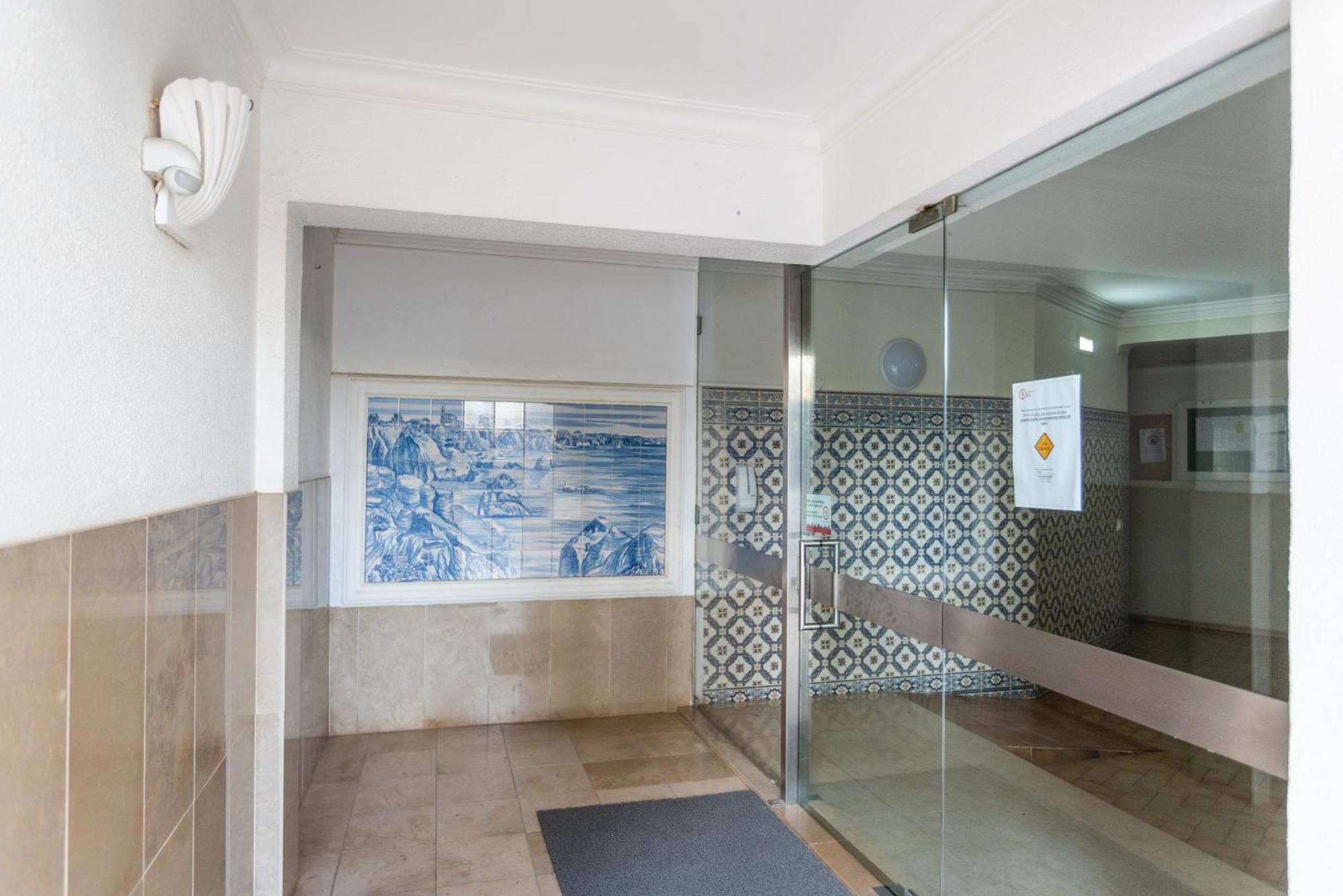 Bnb Homes Praia Da Rocha Beach Bright Apartment 50 M Away From The Ocean ポルティマン エクステリア 写真